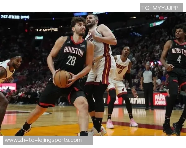 火箭队与马刺队激战正酣2018年10月8日精彩回顾与赛况分析